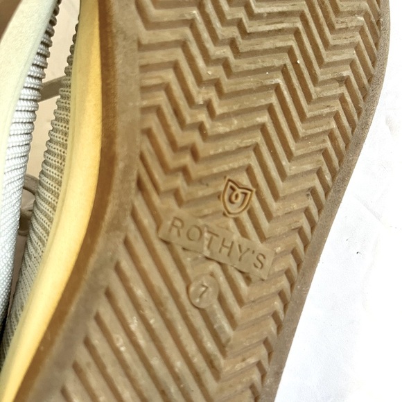 Rothy’s lace up sneakers - Picture 9 of 10